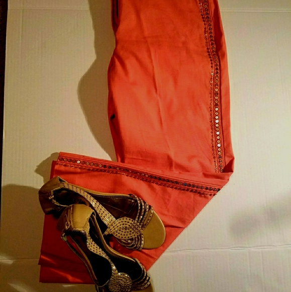 The Limited Pants - The Limited Capri Cassidy fit in coral size 2